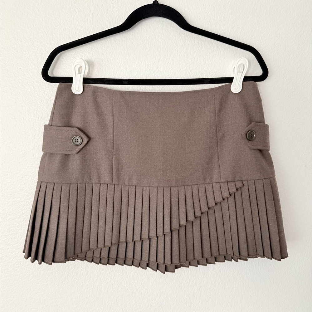 Layered Pleated Mini Skirt in Taupe